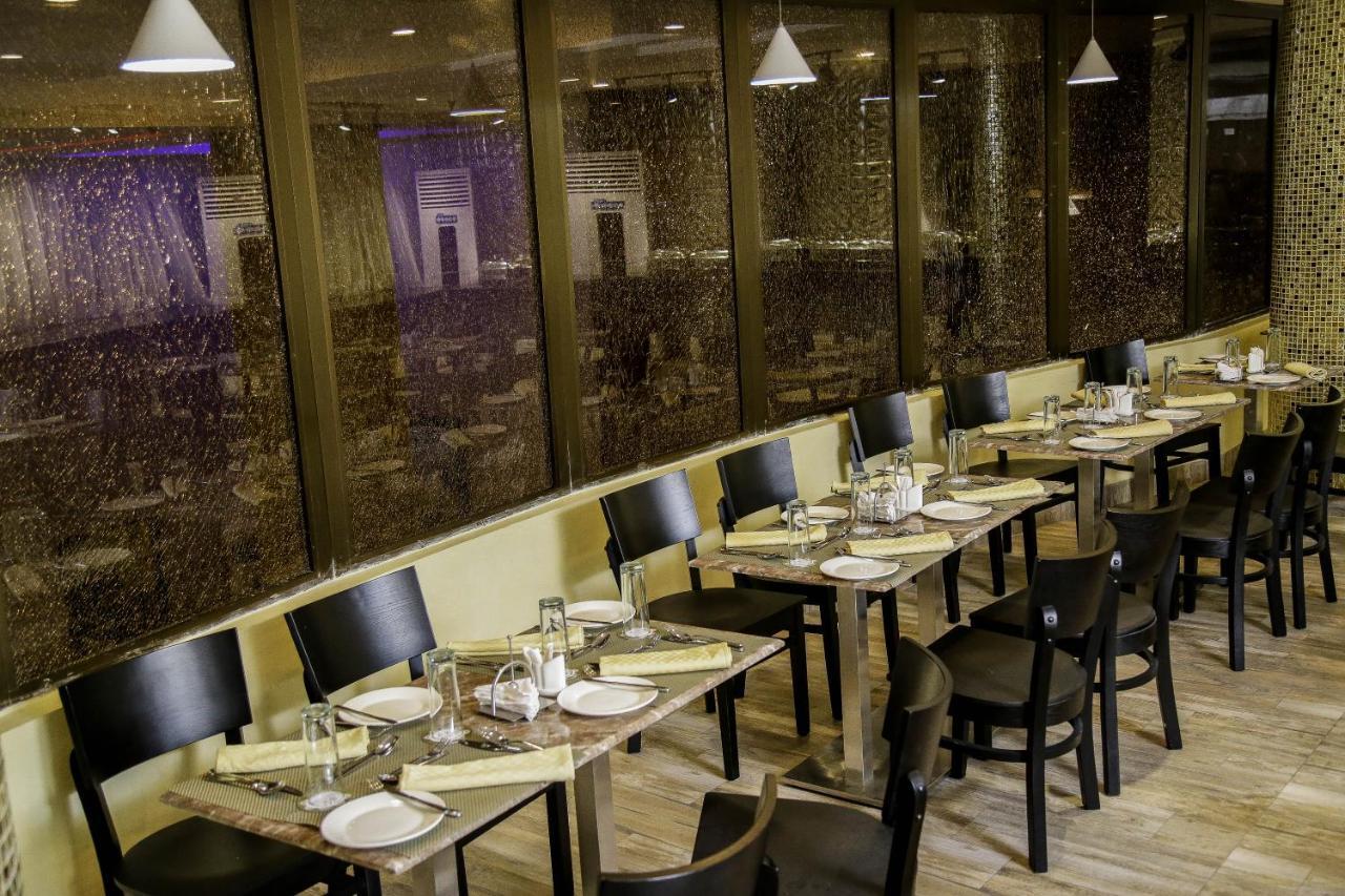 Perfecto La Villa Hotel And Suites Lagos Kültér fotó